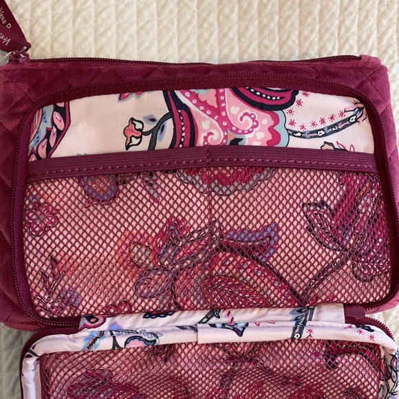 Breast Cancer Awareness “Compact Organizer” - Picture 7 of 12